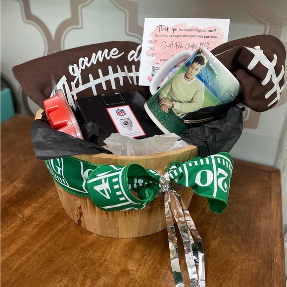 Custom Occasion boxes, retailed at $85+ - Picture 5 of 6